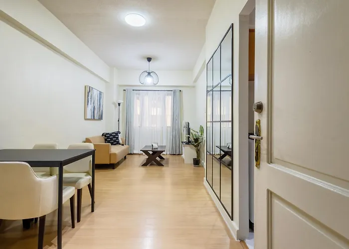 Forbeswood Heights 1Br With Garden View