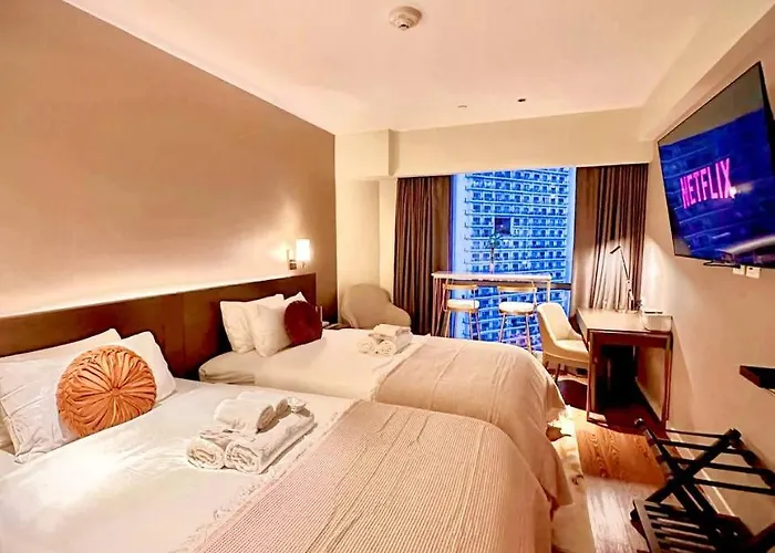 Premium Twin Suite At Novotel Acqua - City View