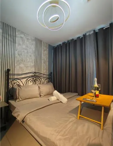Modern Luxe Studio In Makati