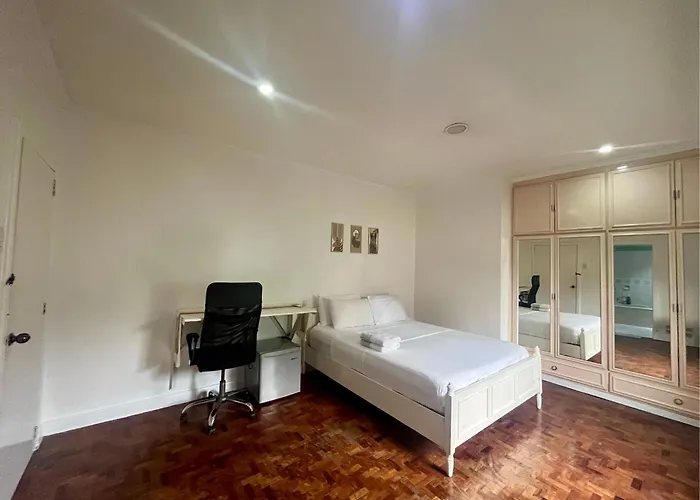 Layover Guesthouse
