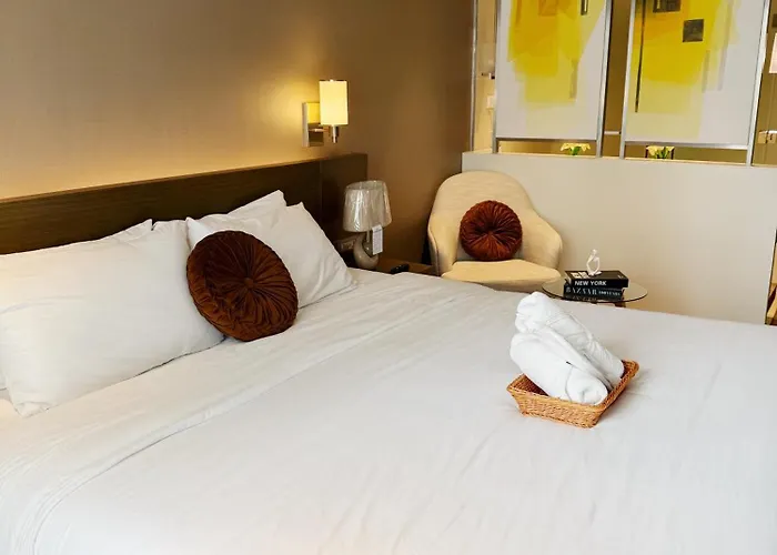 Metro Suites At Novotel Suites Acqua