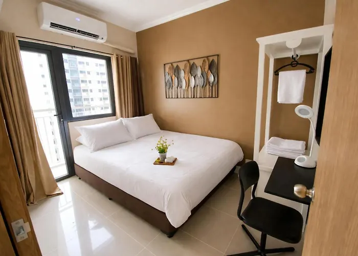 2 BR Fully Furnished Condo in Parañaque with Pool&Parking - Bloom Unit 1134