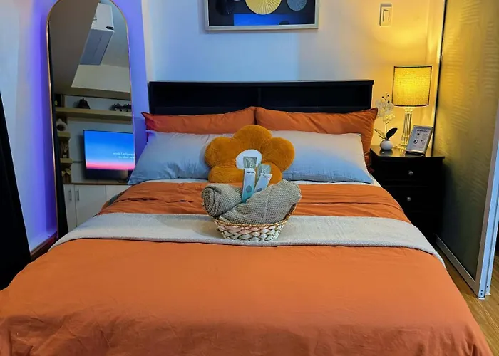 The Warm Suite By Anc At Azure