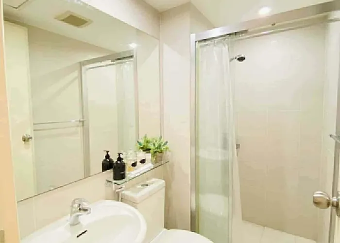 Azure Rio East 221
