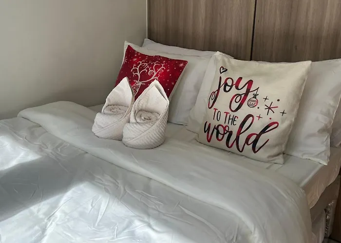 Kabina Suites At Fame Residences