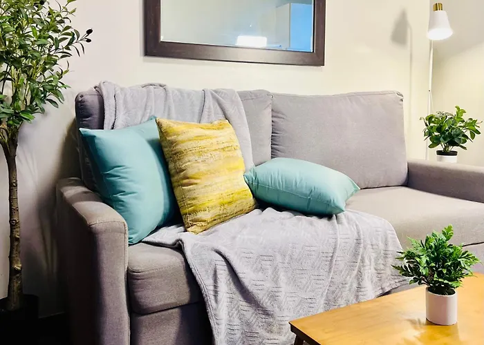 Prime Makati Cbd Condo With Fast Wifi