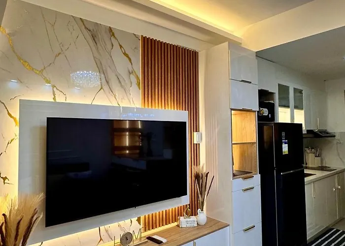 Warm & Homey Staycation Suite