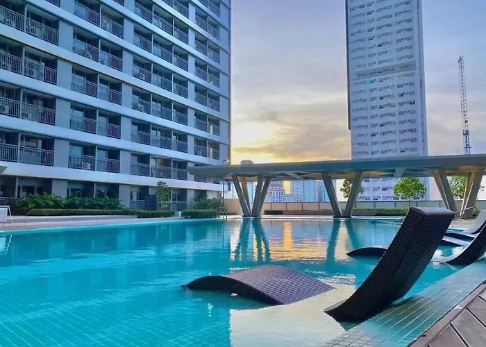 Jl'S City Hideaway At Fame Residences