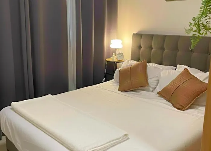 Staycation In Pasay Near Moa