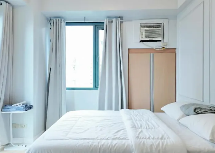Spacious Family Room Near Naia Airport