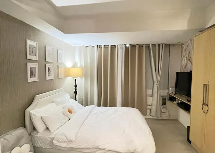 Condo In Paranaque Near Naia- Azure Paranaque