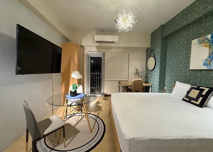 The Ellis Luxe Suites