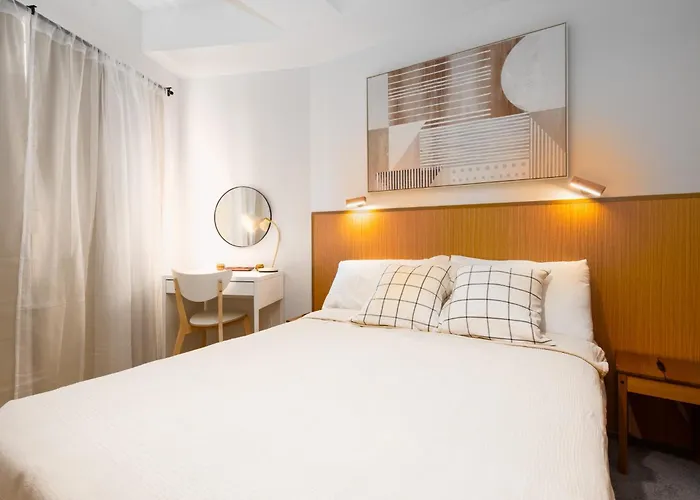 Brand New Japandi - Modern 1 Bedroom Walk To Moa