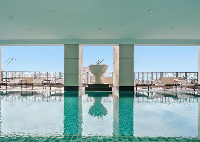 Admiral Baysuites 2602