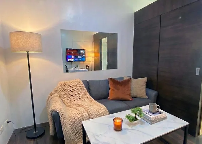 Air Residences 49F City View, Wifi & Netflix