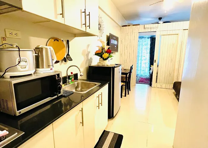 Sea Residences Moa Complex Paul