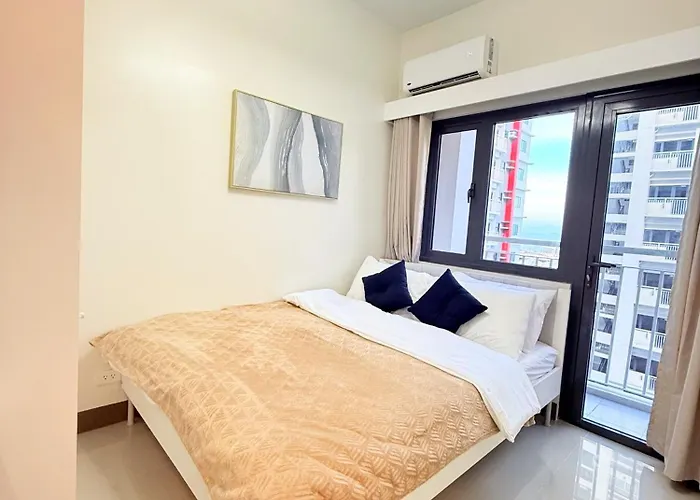 Bright Unit At Bloom Near Naia L Wifi Netflix Bloom B02-0803