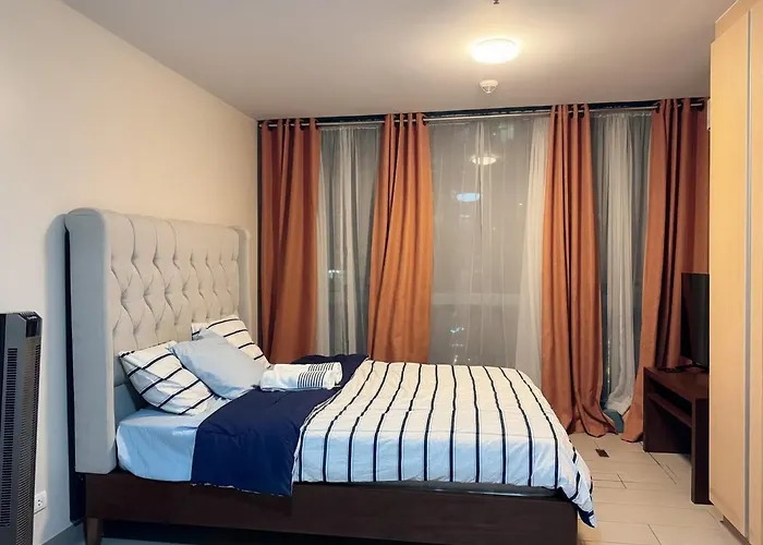 Bgc Luxe Condo I Facing Grand Hyatt & Uptown Mall