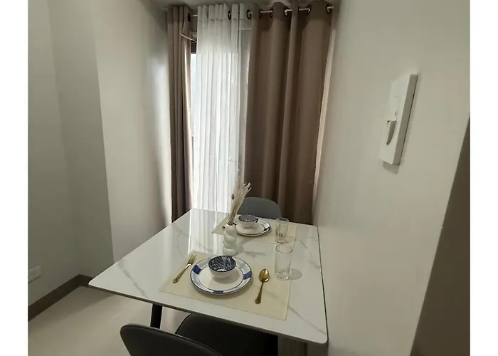 Staycay At Sresidences