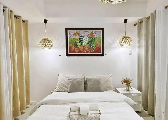 Hotel Essence Service Road