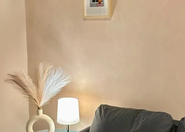 Cozy Studio In Salcedo Village Makati City