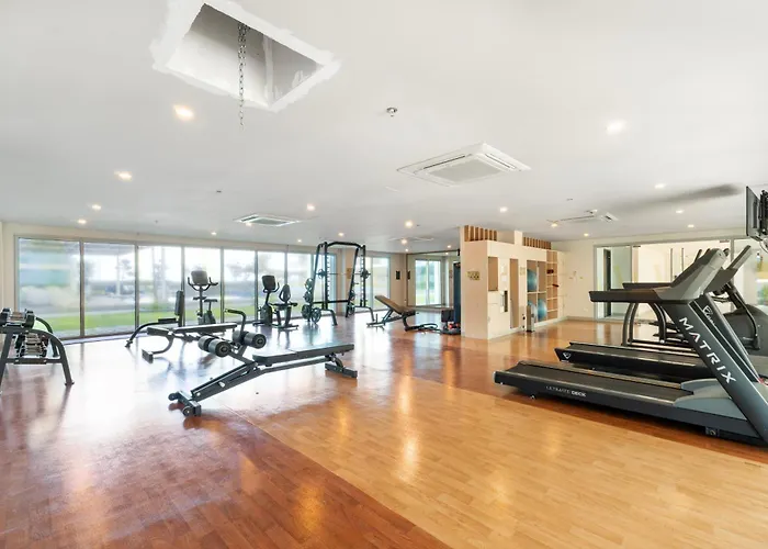 High-Floor Stay Near Okada, Airport, City Of Dreams, Solaire And Moa With Free Pool And Gym Access