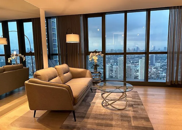 New Modern Luxurious 1 Bedroom Condo With Wifi And Netflix
