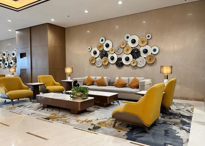 10L Luxe City Escape At Park Mckinley West