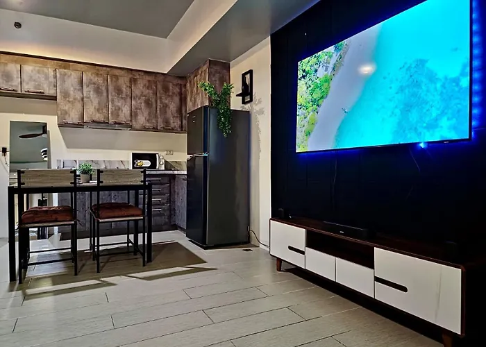 Luxe Spacious Cozy Venice Bgc 65Intv Surround Sound