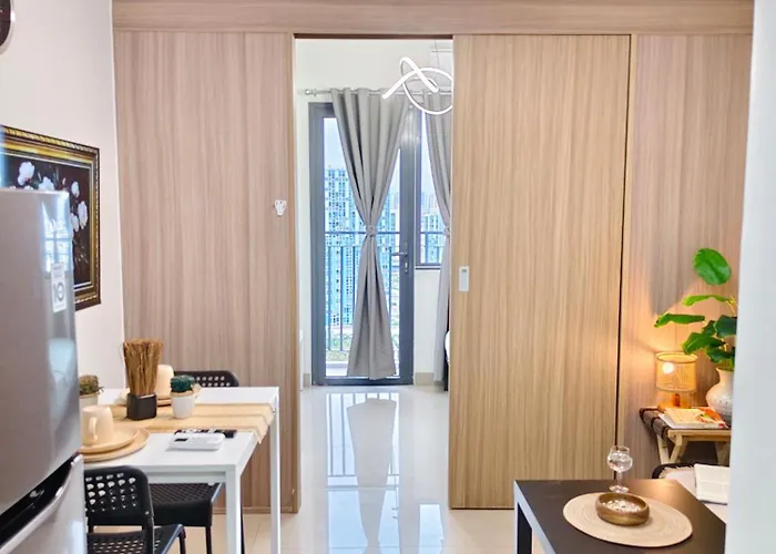 Shore 2 Condotel Near Airport Moa City View