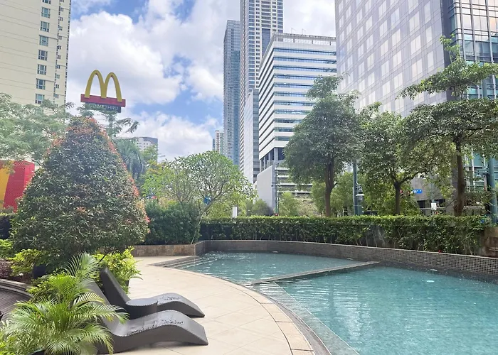 Spacious Bgc 2 Bedroom With A View