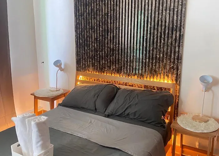 The Bahamas & Maldives Suites By Azure Urban Resort Residences