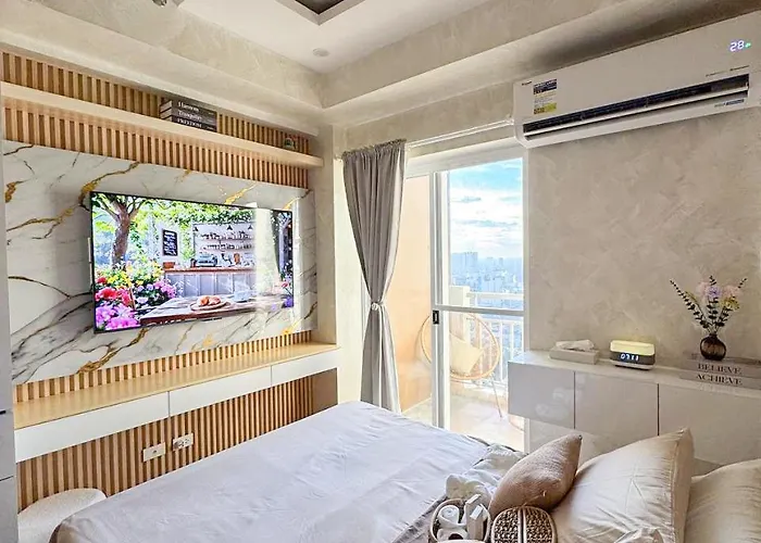 Midhaven Suite