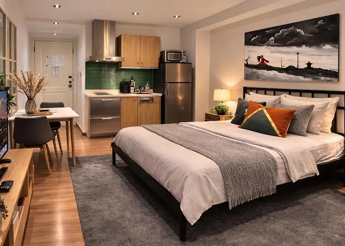Metro Luxe Suite