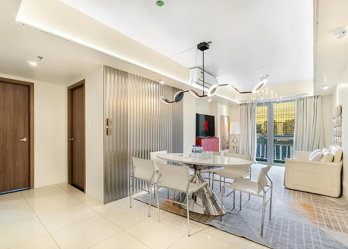 Spacious 2Br Family Suite With City View Near Airport, City Of Dreams, Solaire, Parqal, Ayala Malls, And Moa