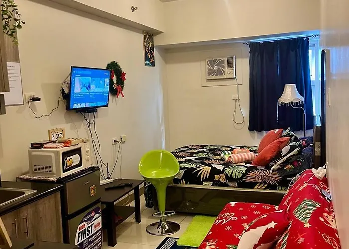 Staycation Ni Gelo