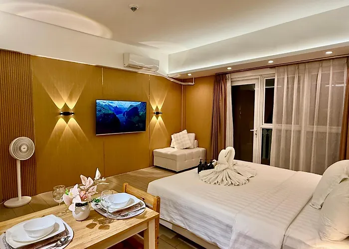 Venice Luxe Homey Studio , pool, sauna, Canal mall