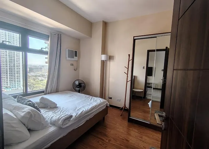 Manila Stay Pet-Friendly Condo With Balcony - Near Naia Airport, Picc, Moa & Manila Bay - Free Pool, Sauna, Fast Wifi