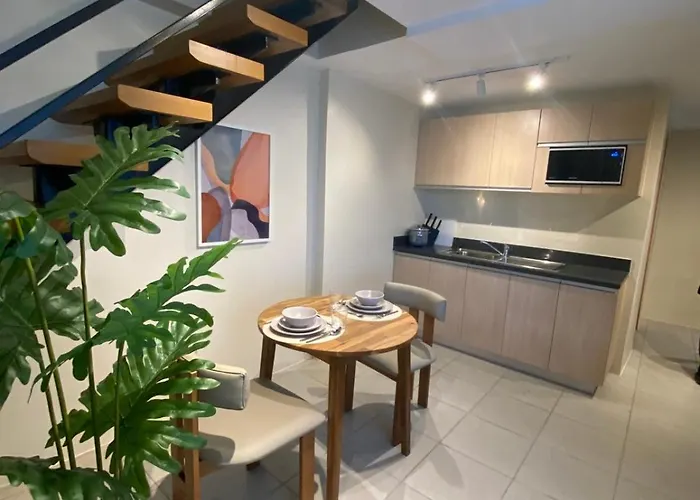 Penthouse Bi-Level Interior Design Unit 3424
