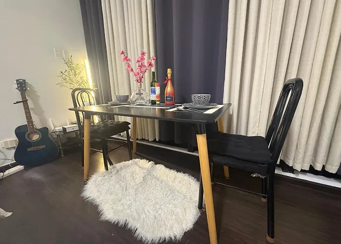Cozy Sozy 2 - Knighstbridge Residences Makati