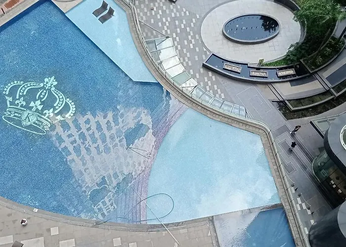One Bed With Free Gym, Pool And Wifi In Makati City