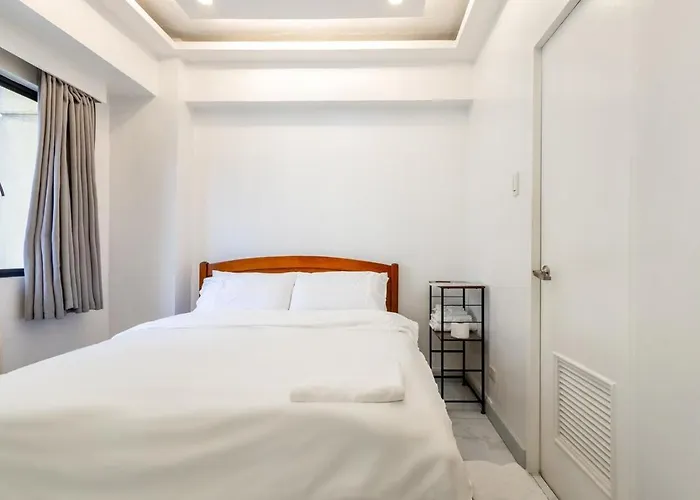 1Br Suite Forbeswood Heights In Bgc With 100Mbps