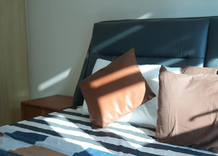 Spacious 3Br Staycation With Pool Access