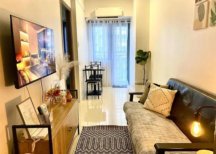 Stylish Haven In Vibrant Greenfield, Mandaluyong