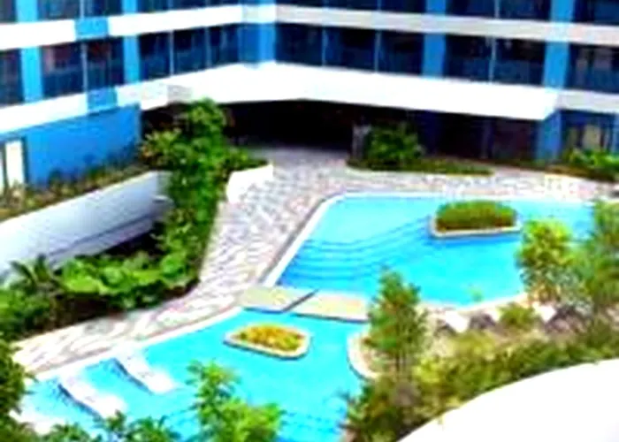 Luxury Stay In Ayala Makati, Air Residences With Balcony