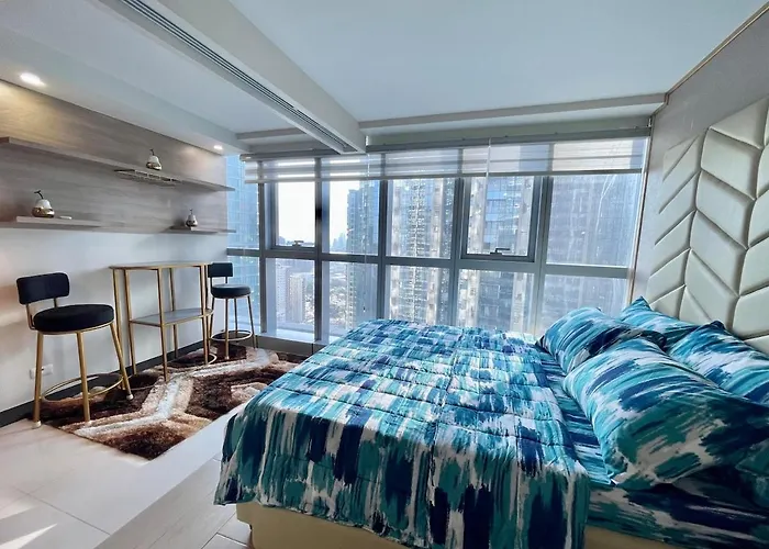 Stylish 1Br Uptown Parksuites Bgc 200Mbps Smarttv