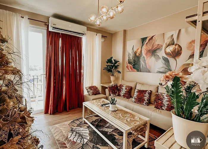 Spacious Family 2 BR Condo, Free Swimming Pool&Gym
