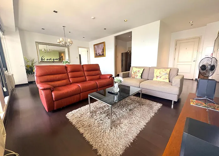 3 Bedroom Condo At Gramercy Residences Makati With Balcony And City View For 6 To 10 Guests Small Pet Friendly
