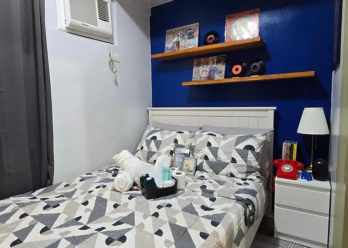 Newly Renovated - Vintage Vibes - Modern Comfort Condo Unit In Makati, Ph