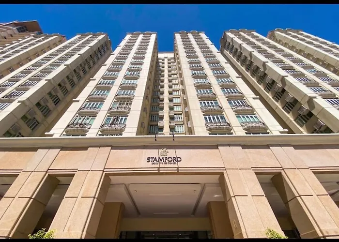 Casa Ysabella At Stamford, Mckinley Hill